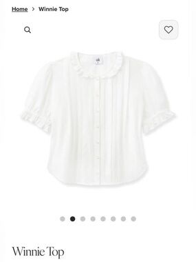 #6885 cabi Winnie Top. NWT. Size Medium. I also have an XS available.